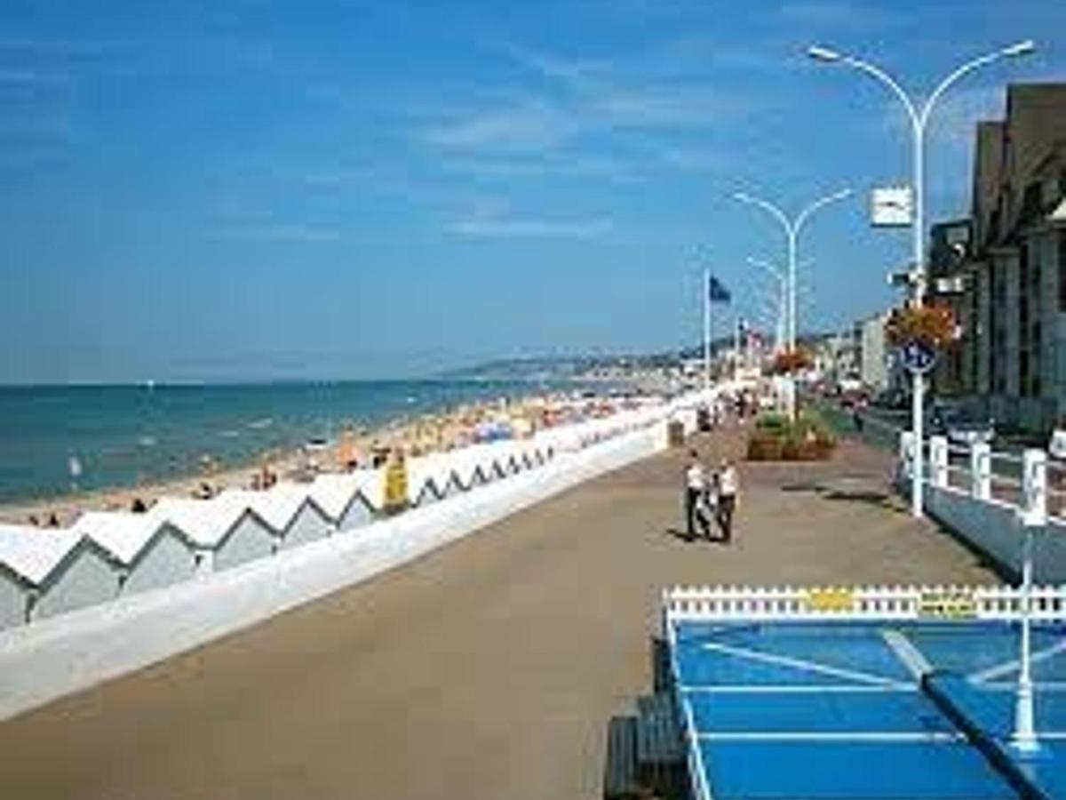 Appartement 2 Pieces Centre De Villers-Sur-Mer Avec Parking - Fr-1-712-40 Exterior photo